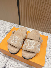 China Replica LV Women Shoes 91usd Only